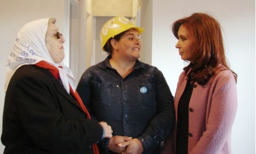 La compañera Cristina Fernández junto a Hebe de Bonafini.