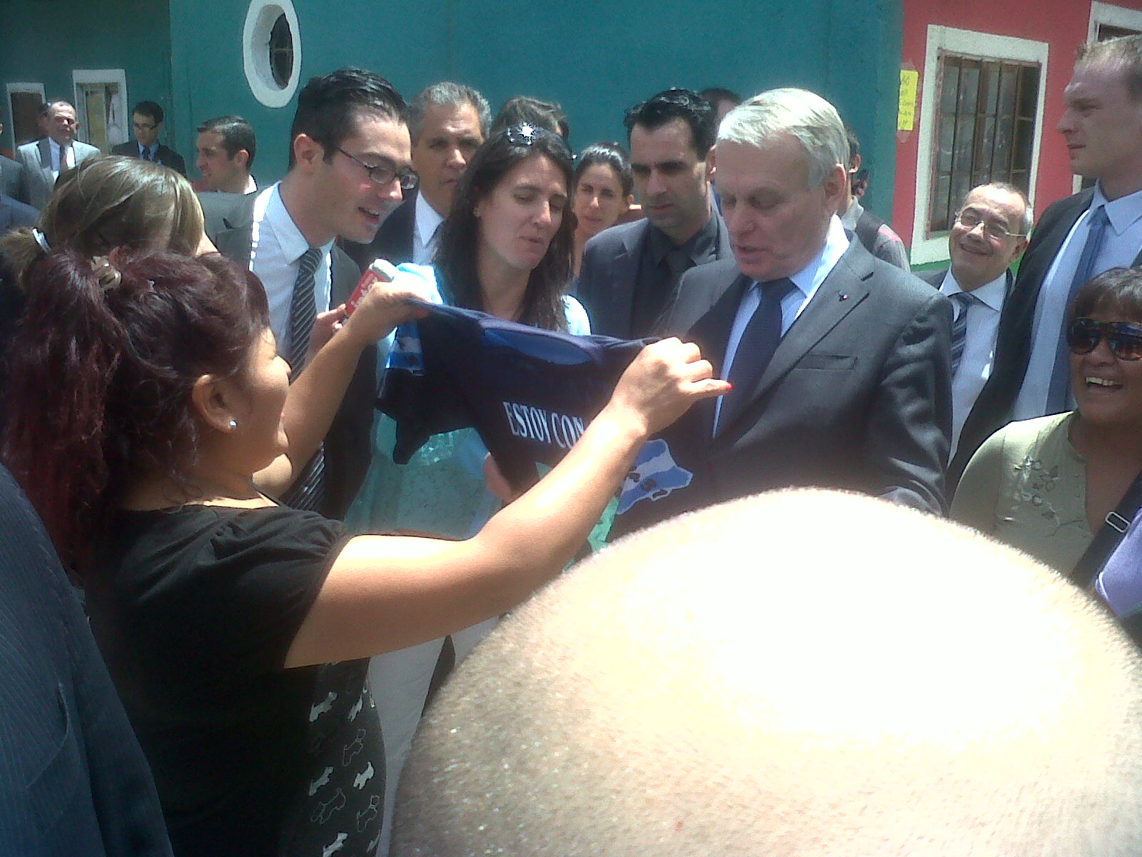 El Primer Ministro francés visitó la Villa 31