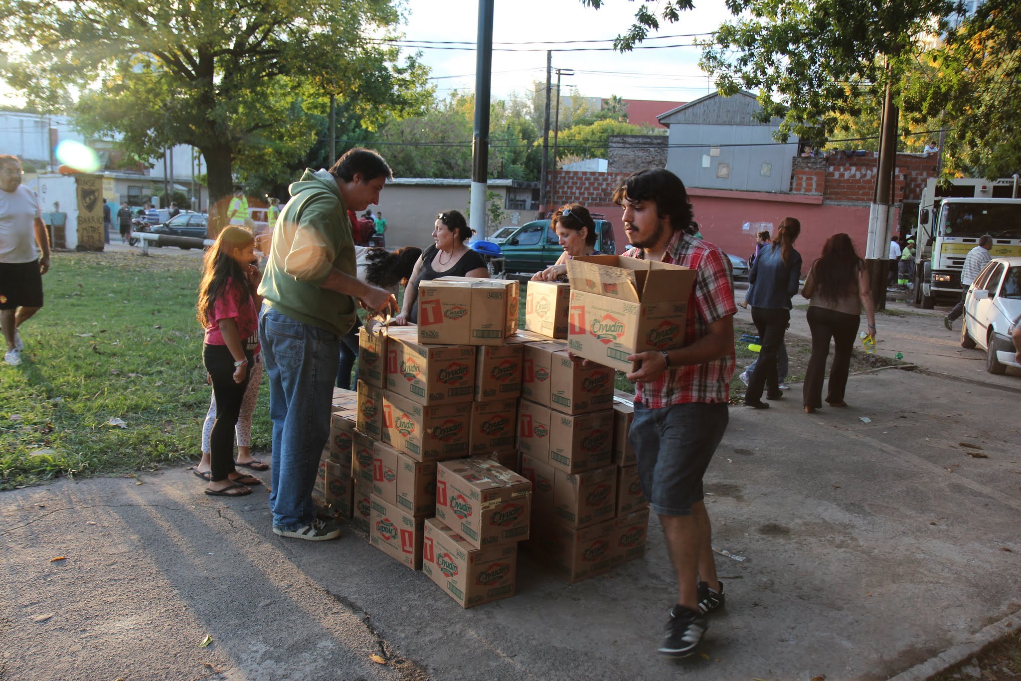 Solidaridad en el Barrio Mitre