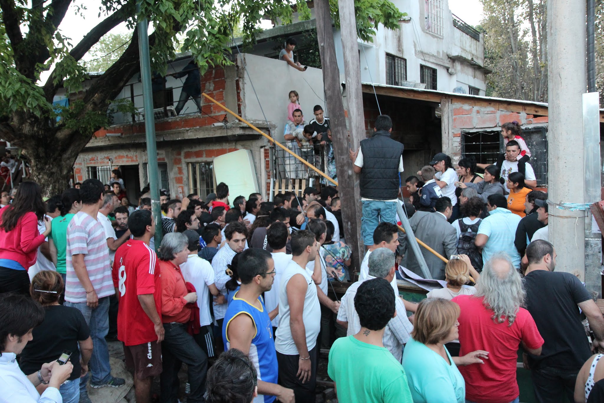 Solidaridad en el Barrio Mitre