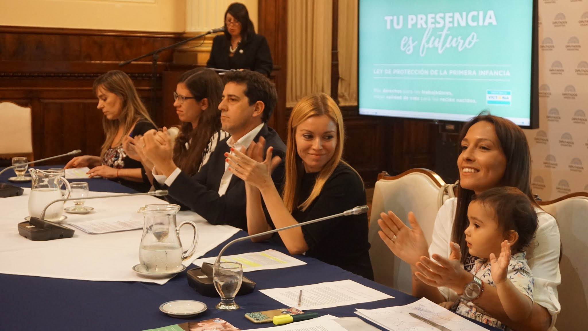 Se presentó el proyecto de ley de protección para la primera infancia