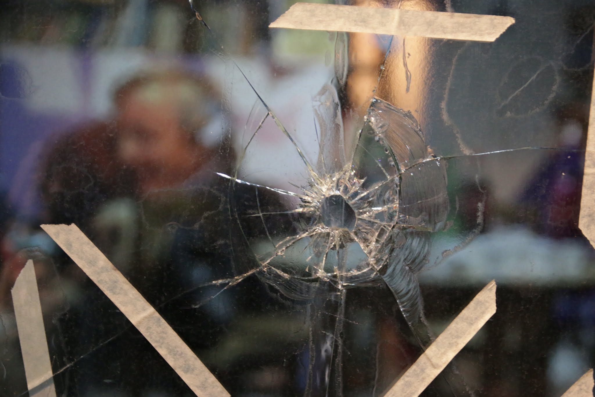 “Responderemos a estos actos violentos con más militanciaˮ