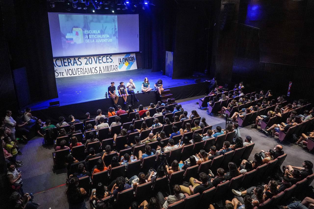 Máximo Kirchner participó del cierre del ciclo de formación