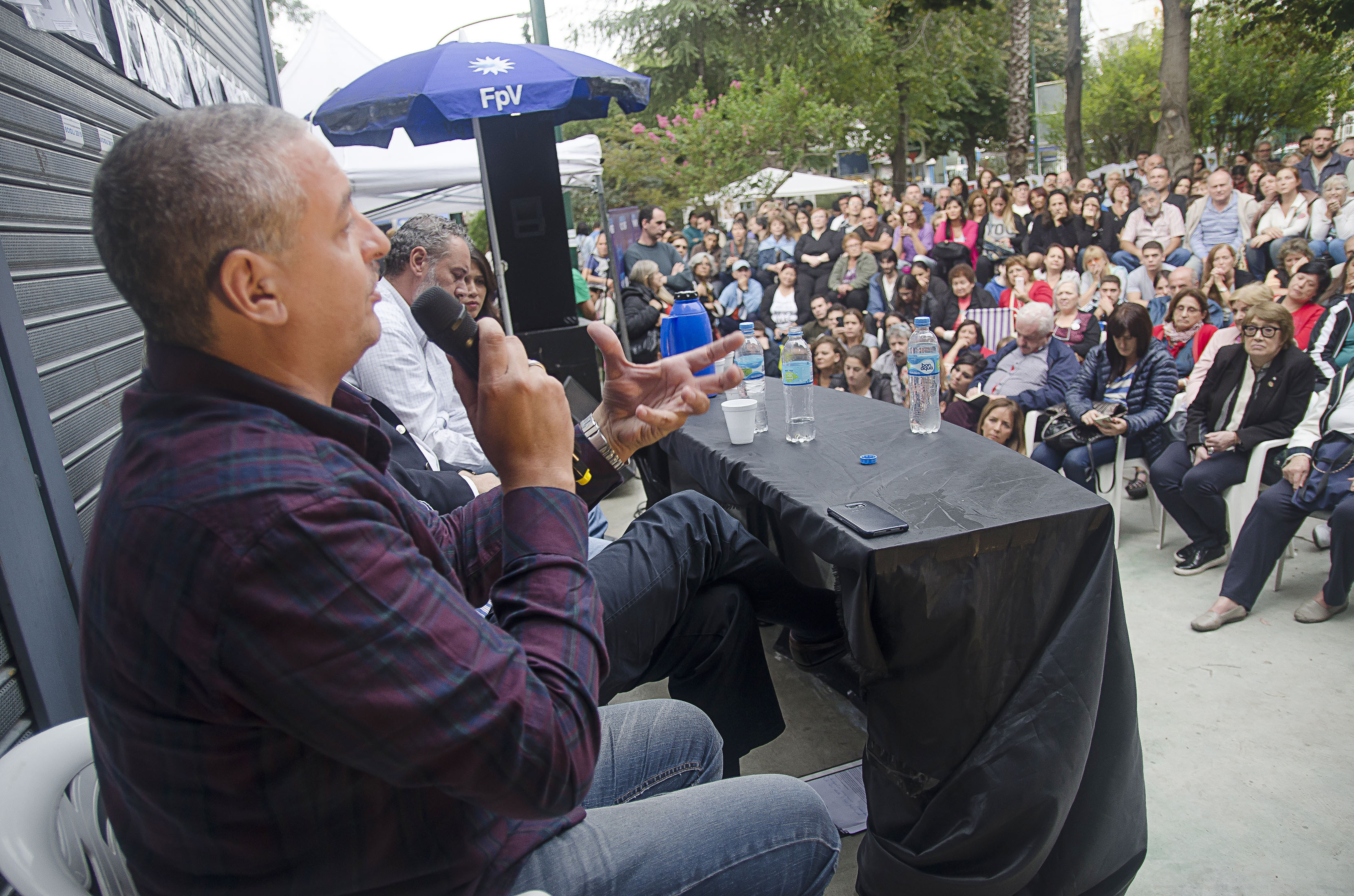 “30 mil razones para volverˮ: Charla en Lugano