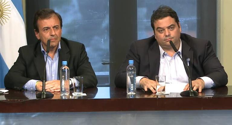 ANUNCIOS CON SABOR A POCO