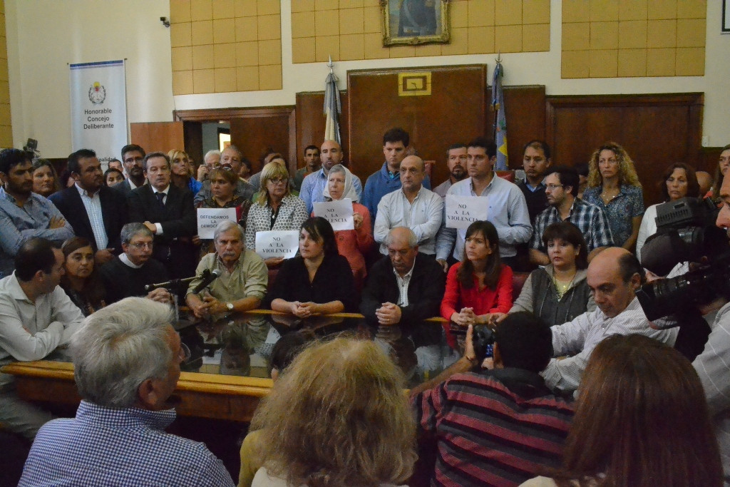 Repudio unánime al atentado contra la unidad básica de La Cámpora Mar del Plata
