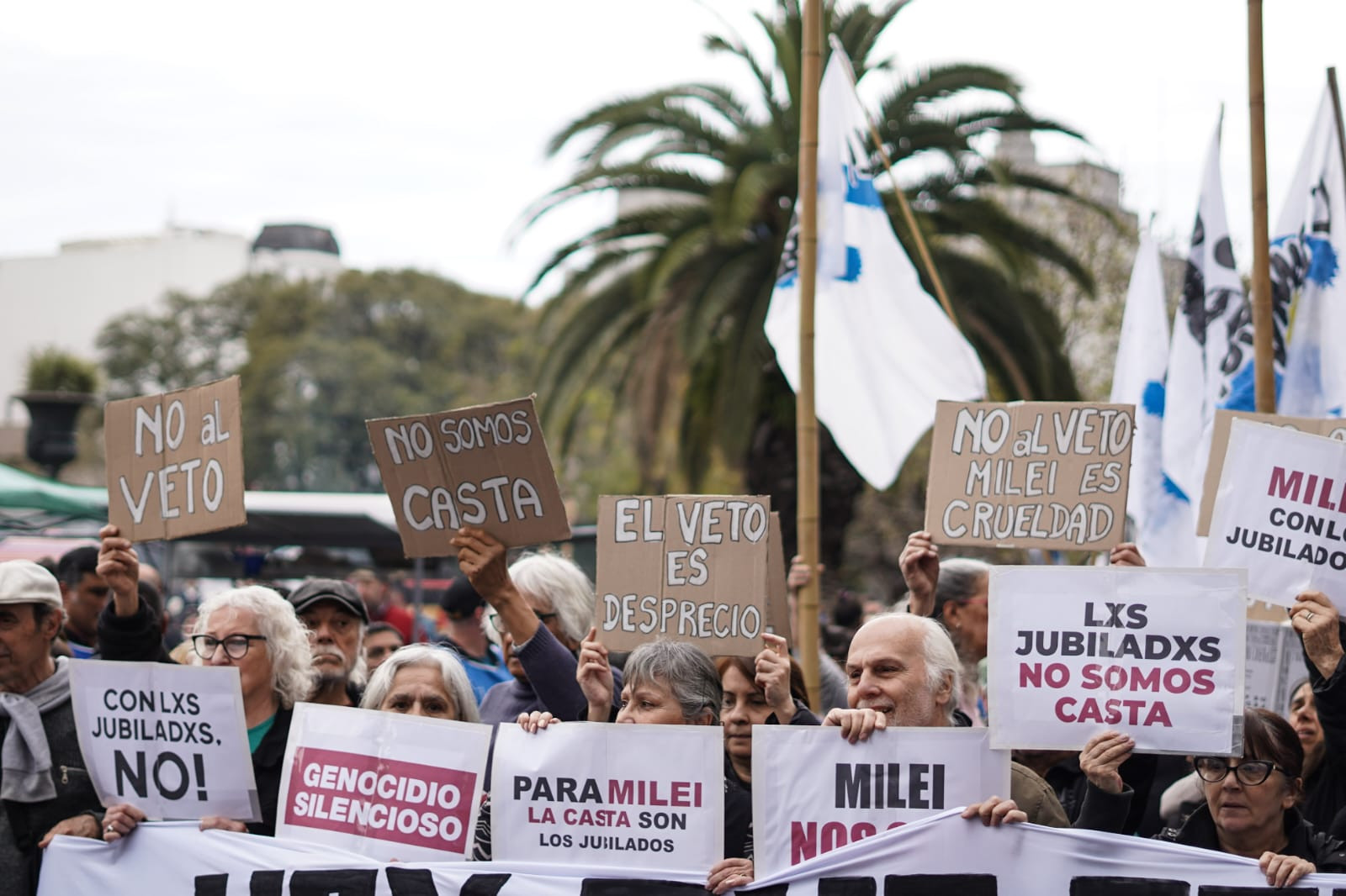 Débiles con los fuertes y fuertes con los débiles