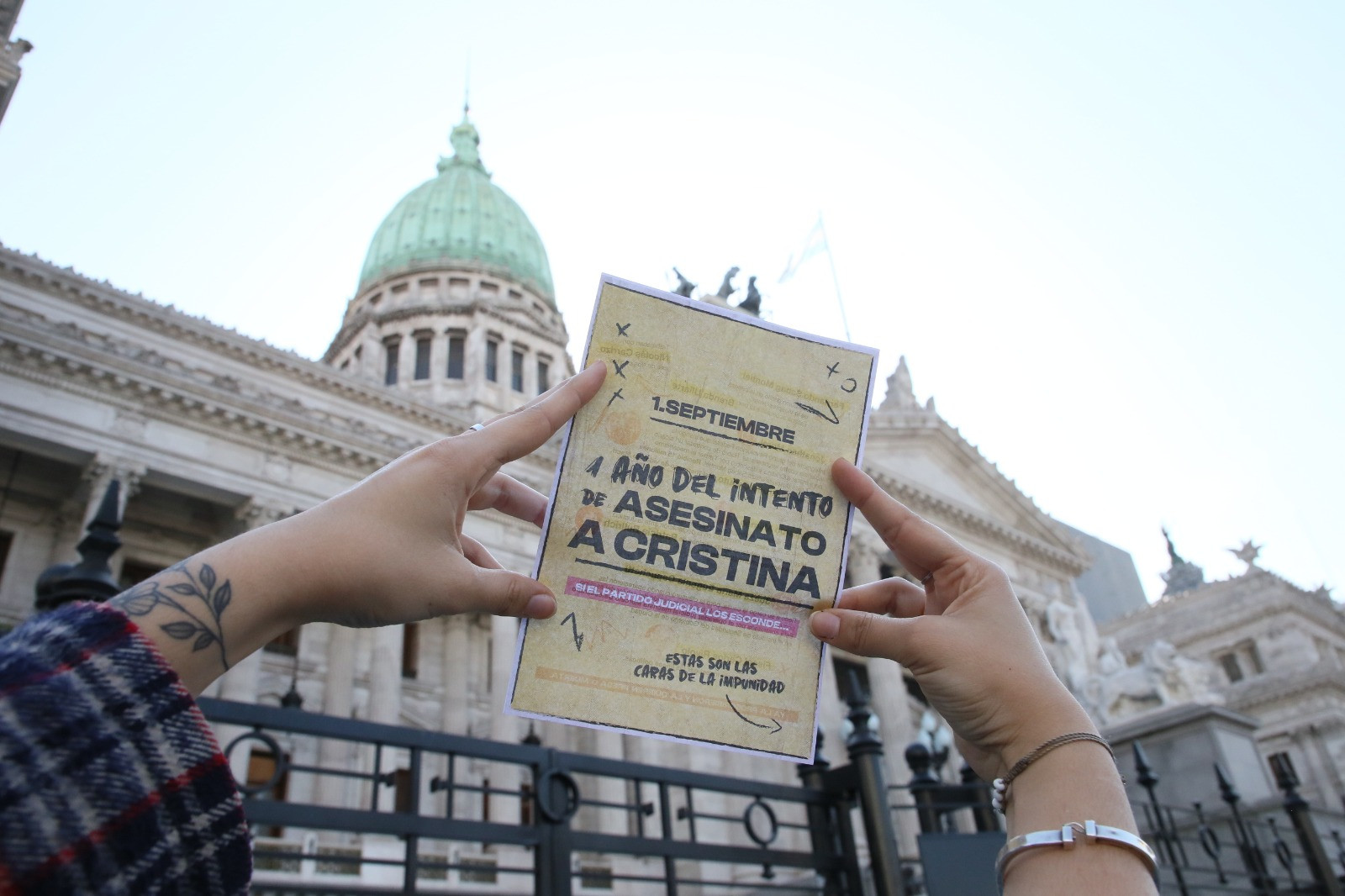 Si el Partido Judicial los esconde, la militancia los muestra