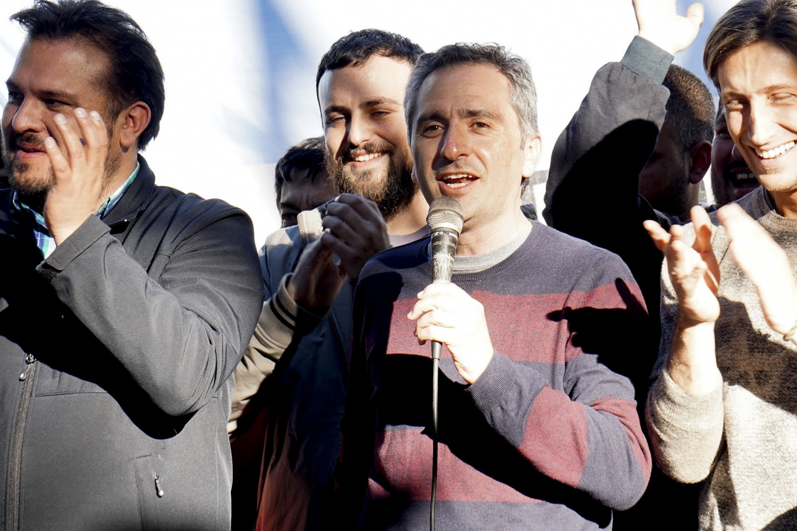 Larroque al pueblo de San Martí­n: "El mensaje que dan ustedes convoca a profundizar la organización popular"