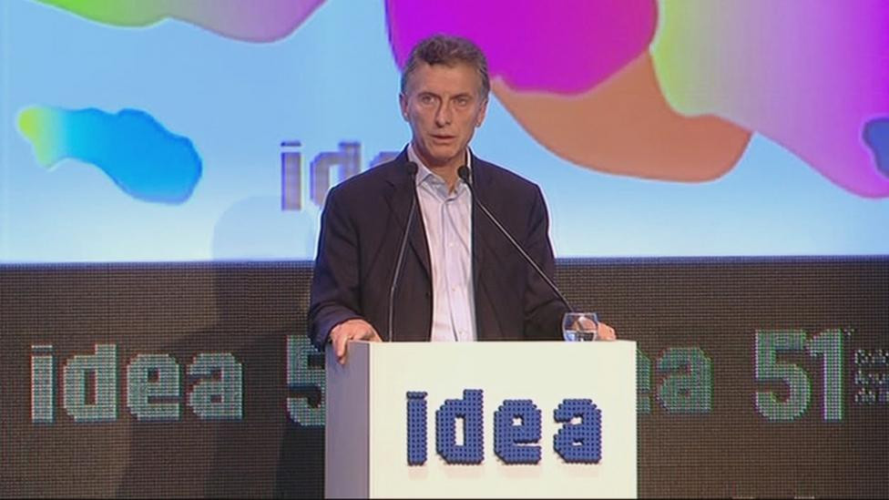 Empresarios piden bajar sueldos