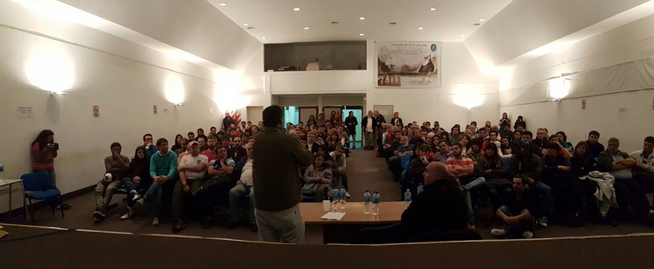 Economí­a sin corbata en Chubut