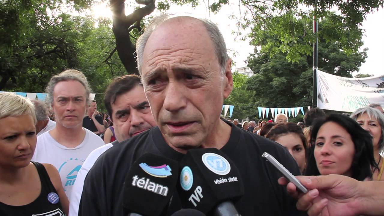 Eugenio Raúl Zaffaroni conversó con vecinos en Plaza Irlanda