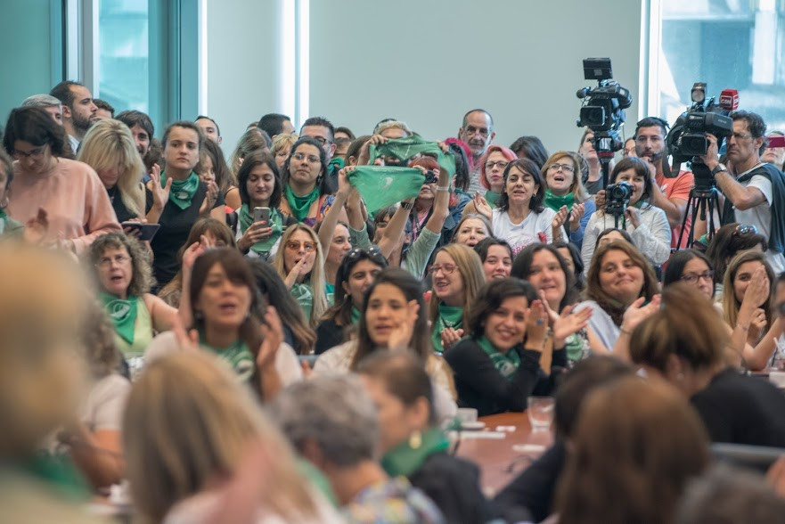 Se presentó en el Congreso el proyecto de legalización del aborto