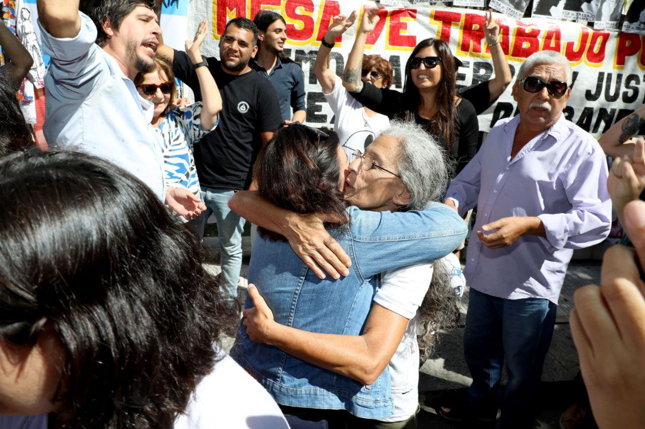 ¡Diez cadenas perpetuas, una condena a 25 años de prisión, una absolución y punto!