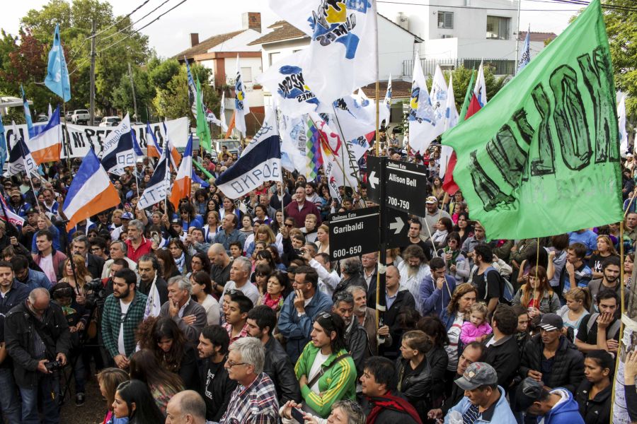 El reclamo del pueblo de Quilmes: "Martiniano, el pozo es acá"