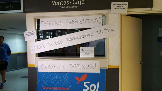 Cierre de Sol Lí­neas Aéreas: La pérdida de puestos de trabajo y la reducción del transporte aéreo.  