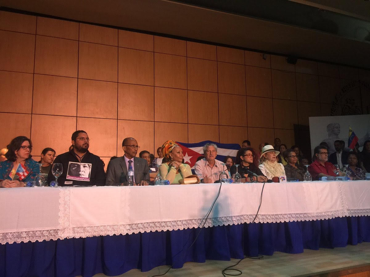 Movimientos Sociales y Organizaciones Polí­ticas dicen presente en la V CELAC.