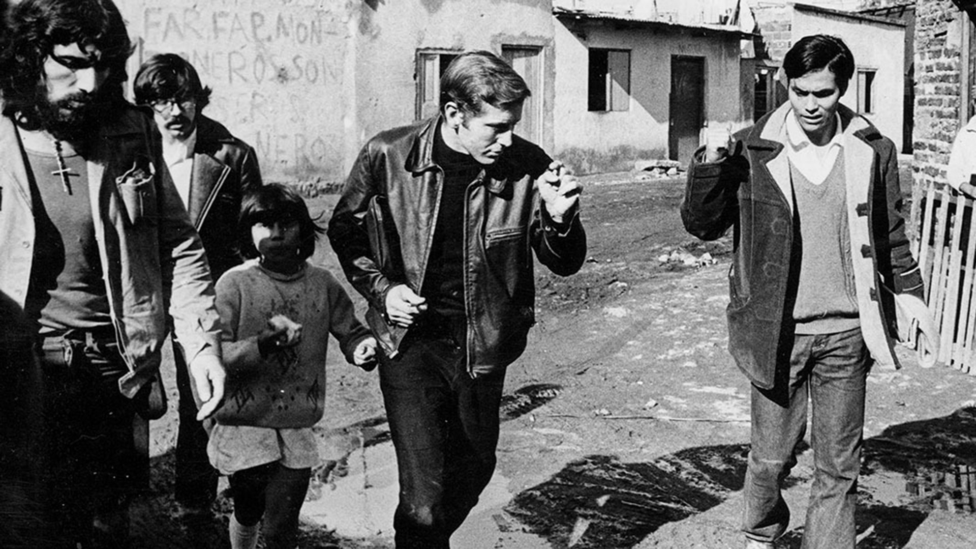 Mugica, vivo en el pueblo