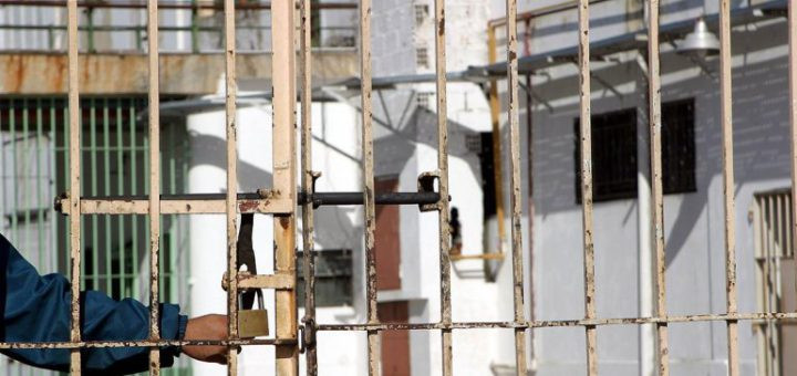 El Macrismo pone  en marcha la creación de una "Cárcel para migrantes"