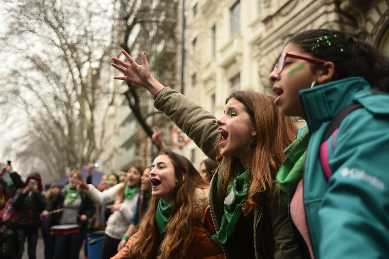 El aborto será legal con un gobierno popular y feminista