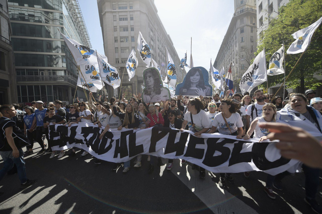 Si no hay lealtad que no haya nada