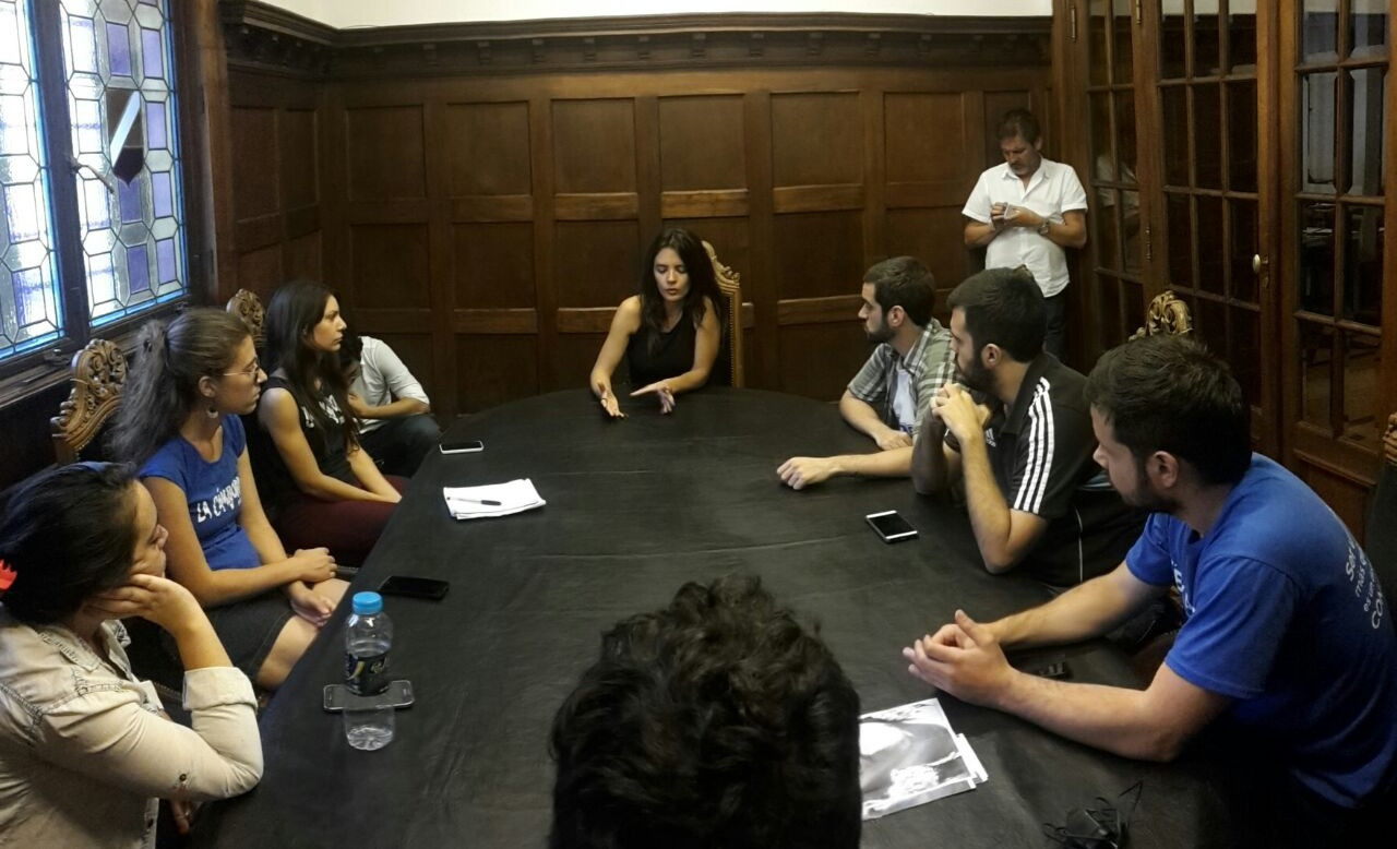 Universitarios se reunieron con Camila Vallejo