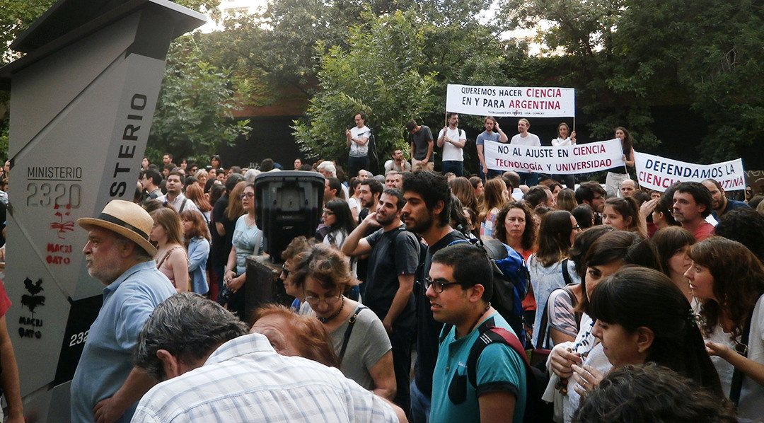 Ciencia: Tubo de ensayo para el Ajuste