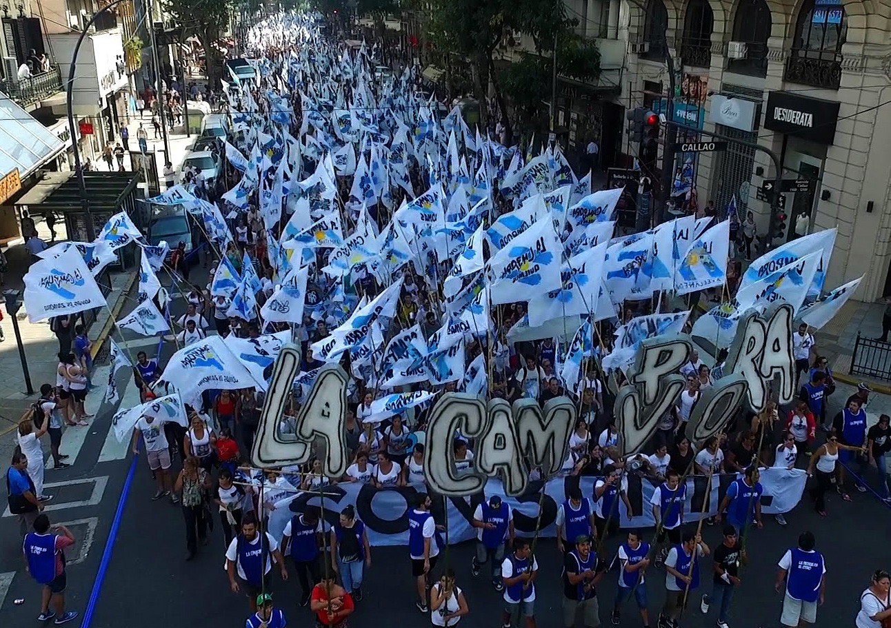 Porque otrxs caminaron antes, caminamos para que otrxs caminen.