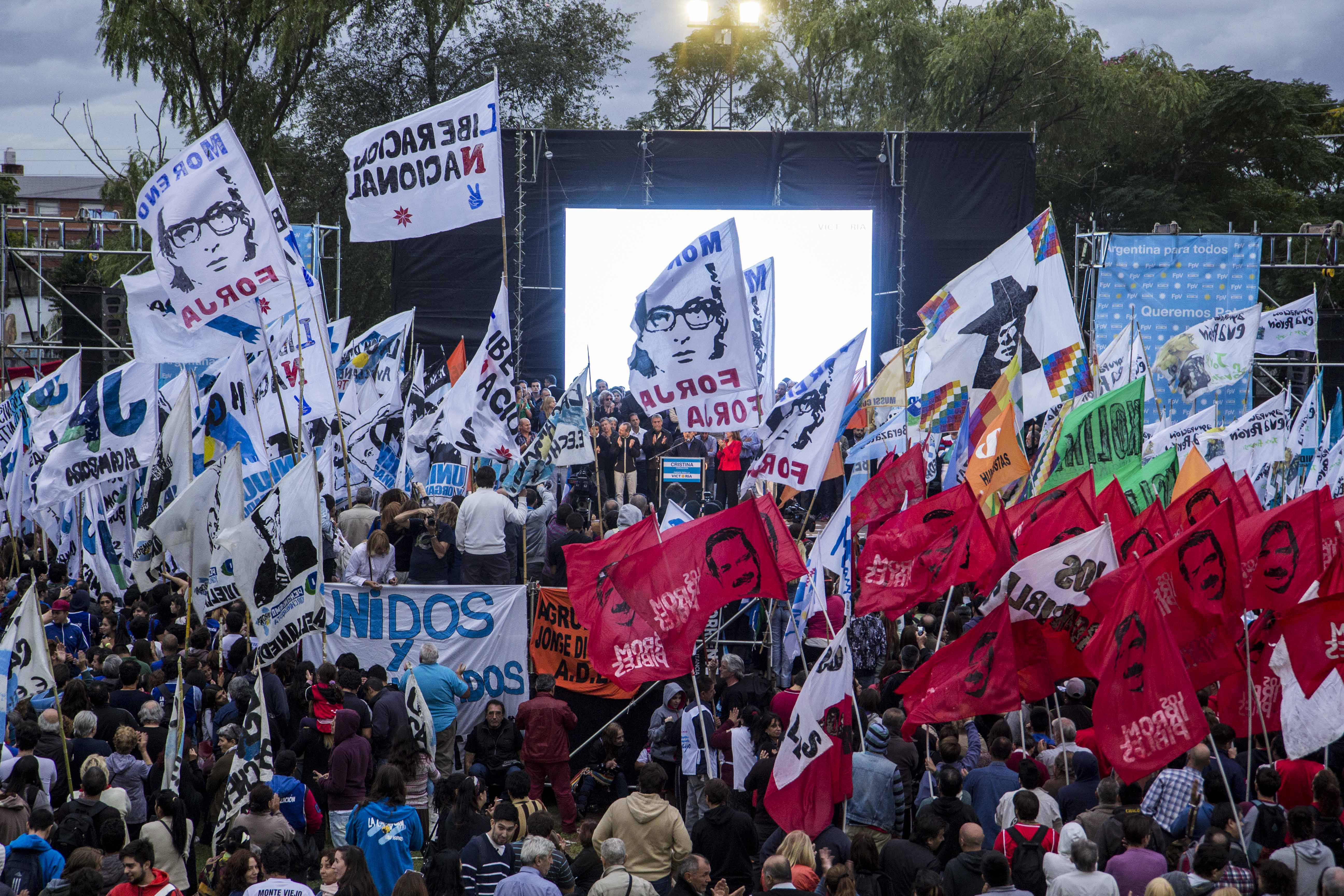 MULTITUDINARIO ENCUENTRO DEL FPV EN AVELLANEDA