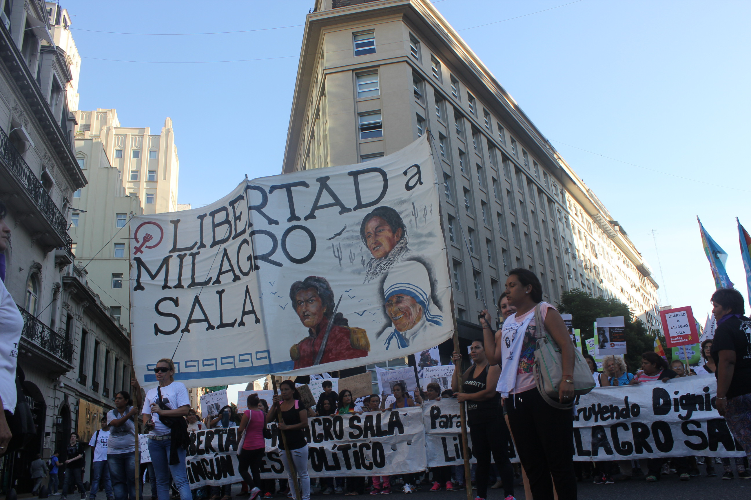 MARCHA POR EL DíA INTERNACIONAL DE LA MUJER: NI UN DERECHO MENOS