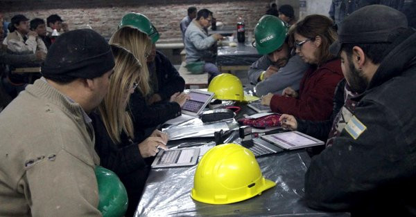 En qué afecta el DNU de Macri a los trabajadores