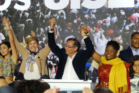 COLOMBIA POR LA VIDA: HISTÓRICO RESULTADO DE GUSTAVO PETRO
