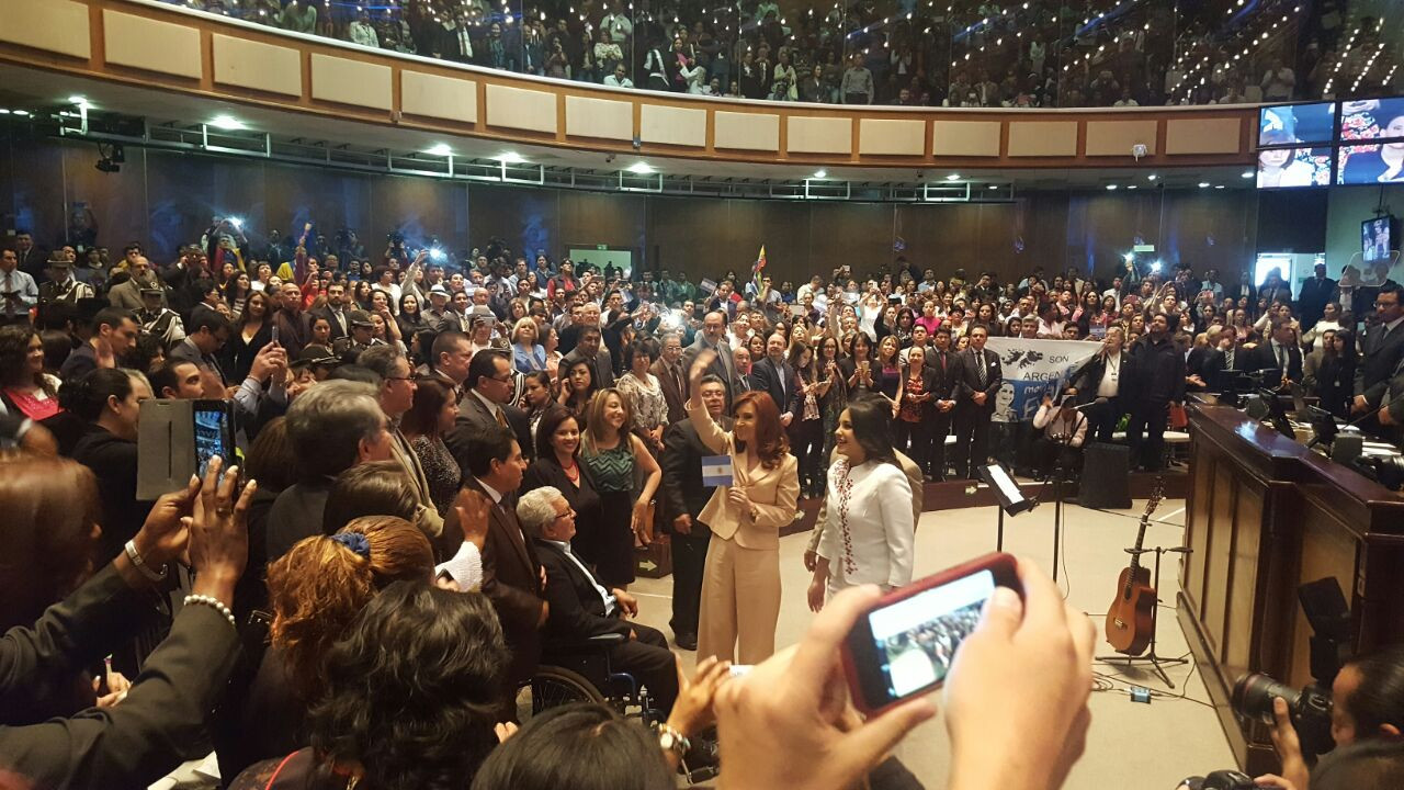 Cristina le pasó la posta a Ecuador en la lucha contra los fondos buitre y los paraí­sos fiscales