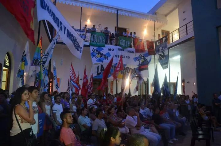 Bancando a Cristina, unidos y organizados