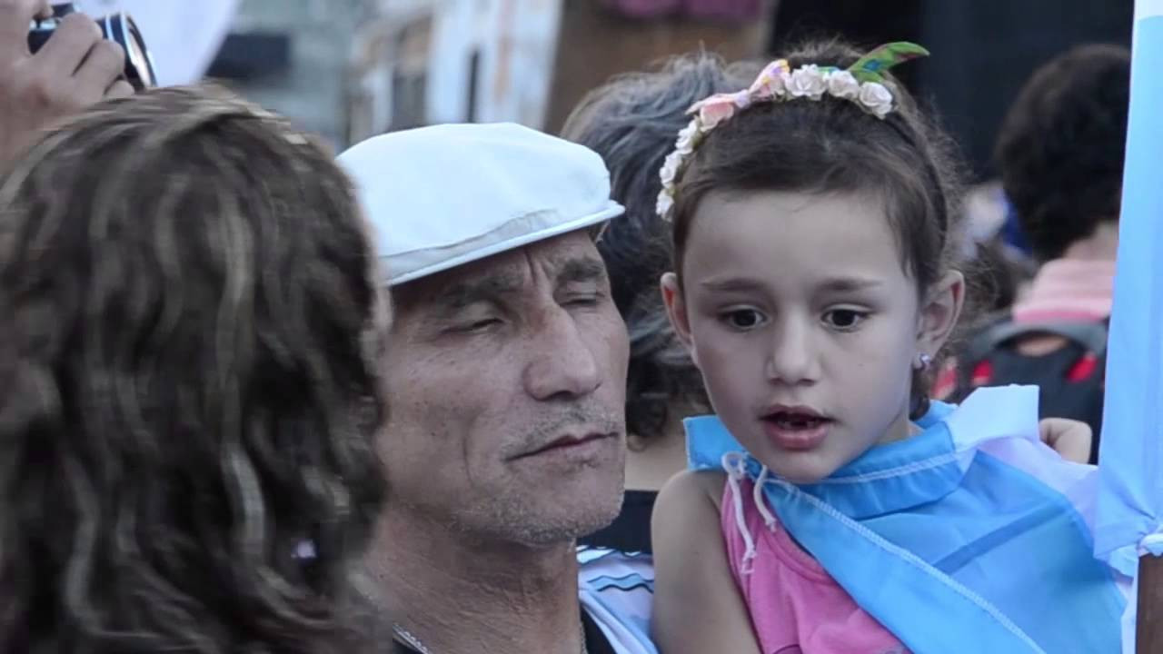 Amplia protesta frente al Congreso contra el acuerdo buitre