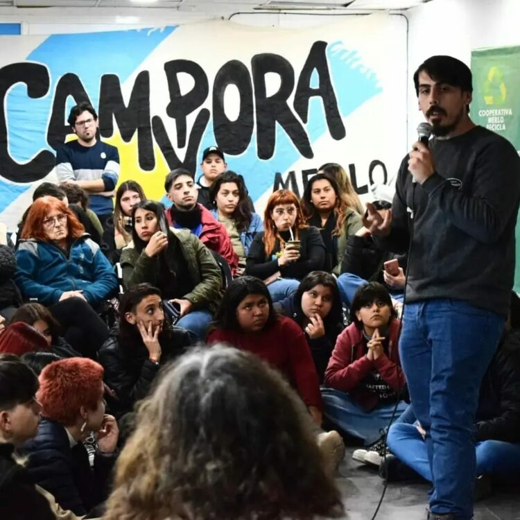 La Campora | . "La Fuerza de la juventud, la Fuerza de un pueblo".